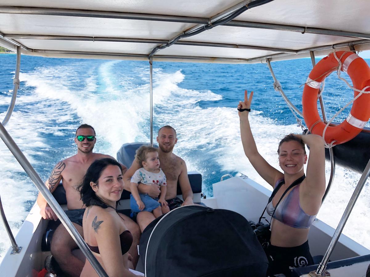 Holiday Mathiveri Inn Eksteriør bilde